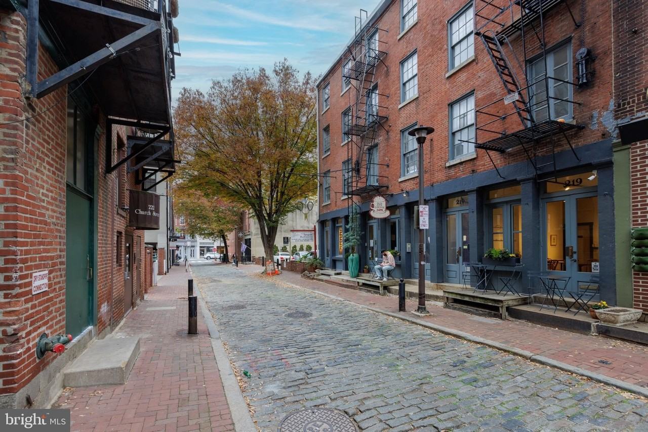 222 Church St #5B - Photo 2 of 15