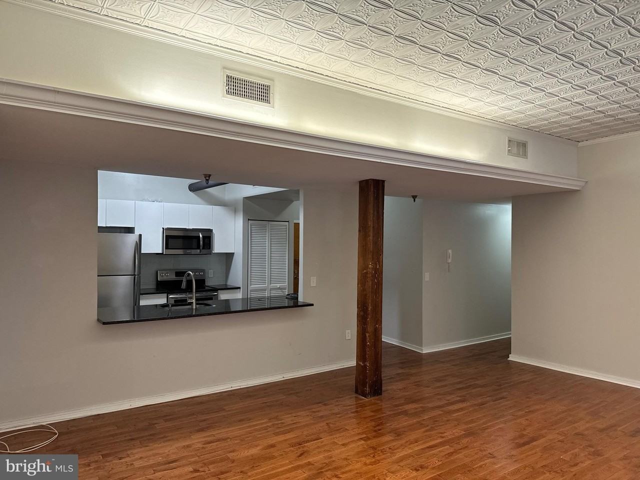 222 Church St #5B - Photo 6 of 15