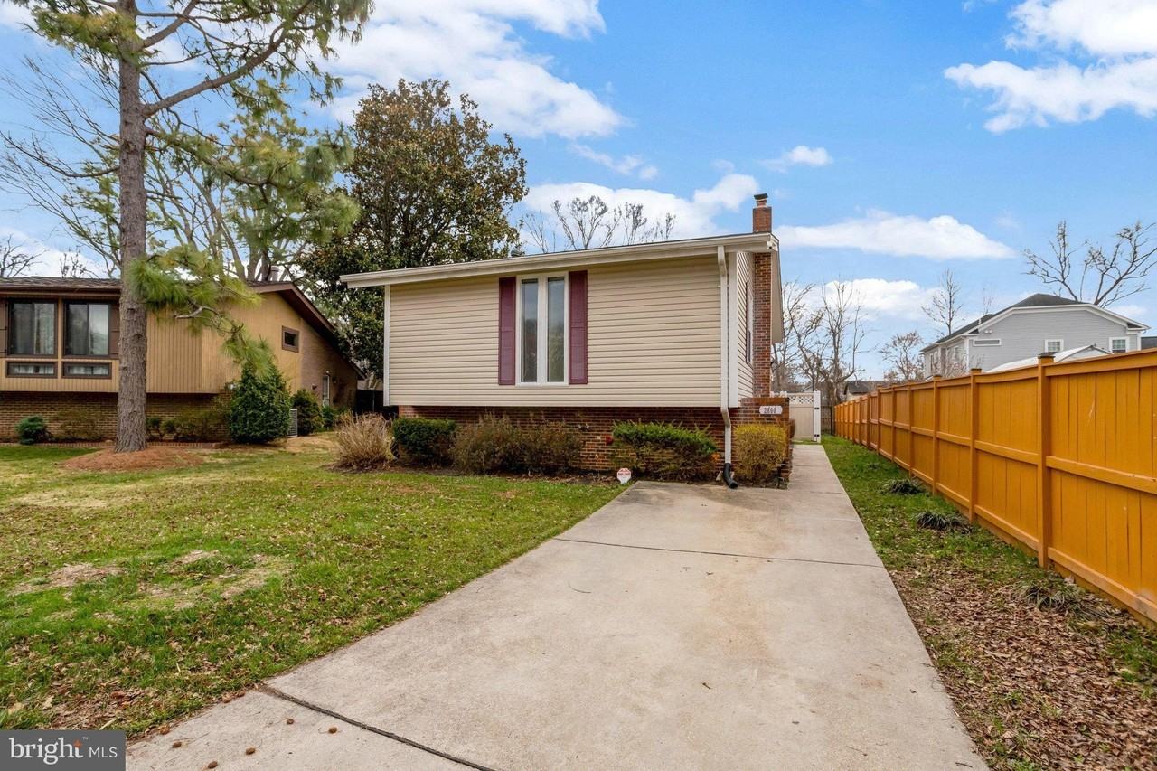 2800 Joseph Makell Ct - Photo 2 of 42