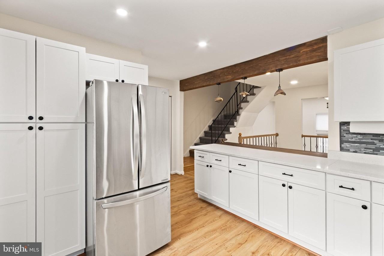 2410 Alsop Ct - Photo 5 of 29