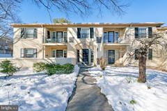 5902-J Surrey Hill Pl Unit 707 - Photo 1 of 1