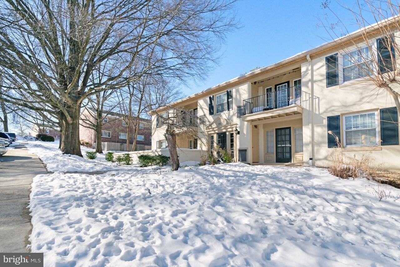 5902-J Surrey Hill Pl Unit 707 - Photo 4 of 25