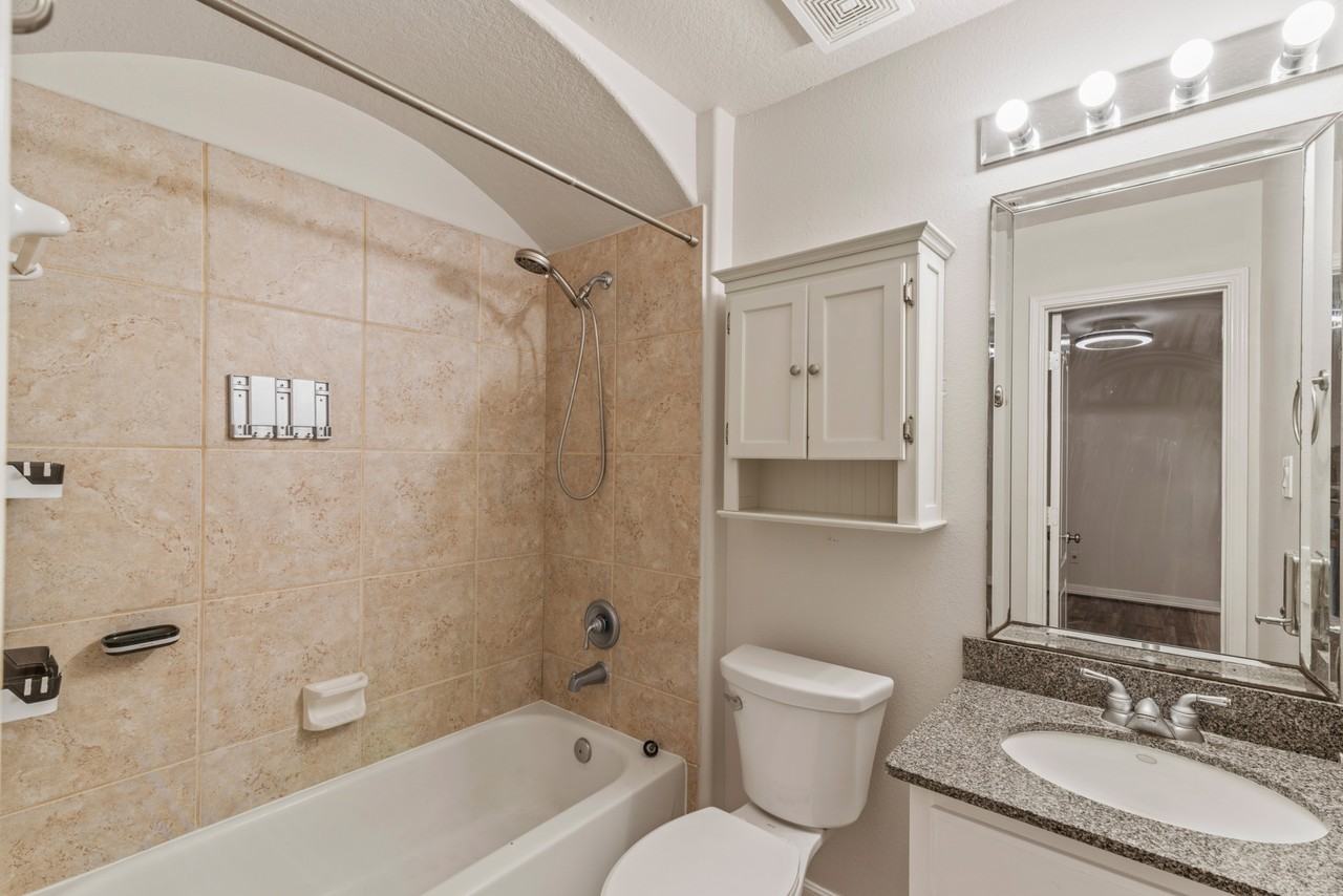 5223 Gibson St #1 - Photo 7 of 43