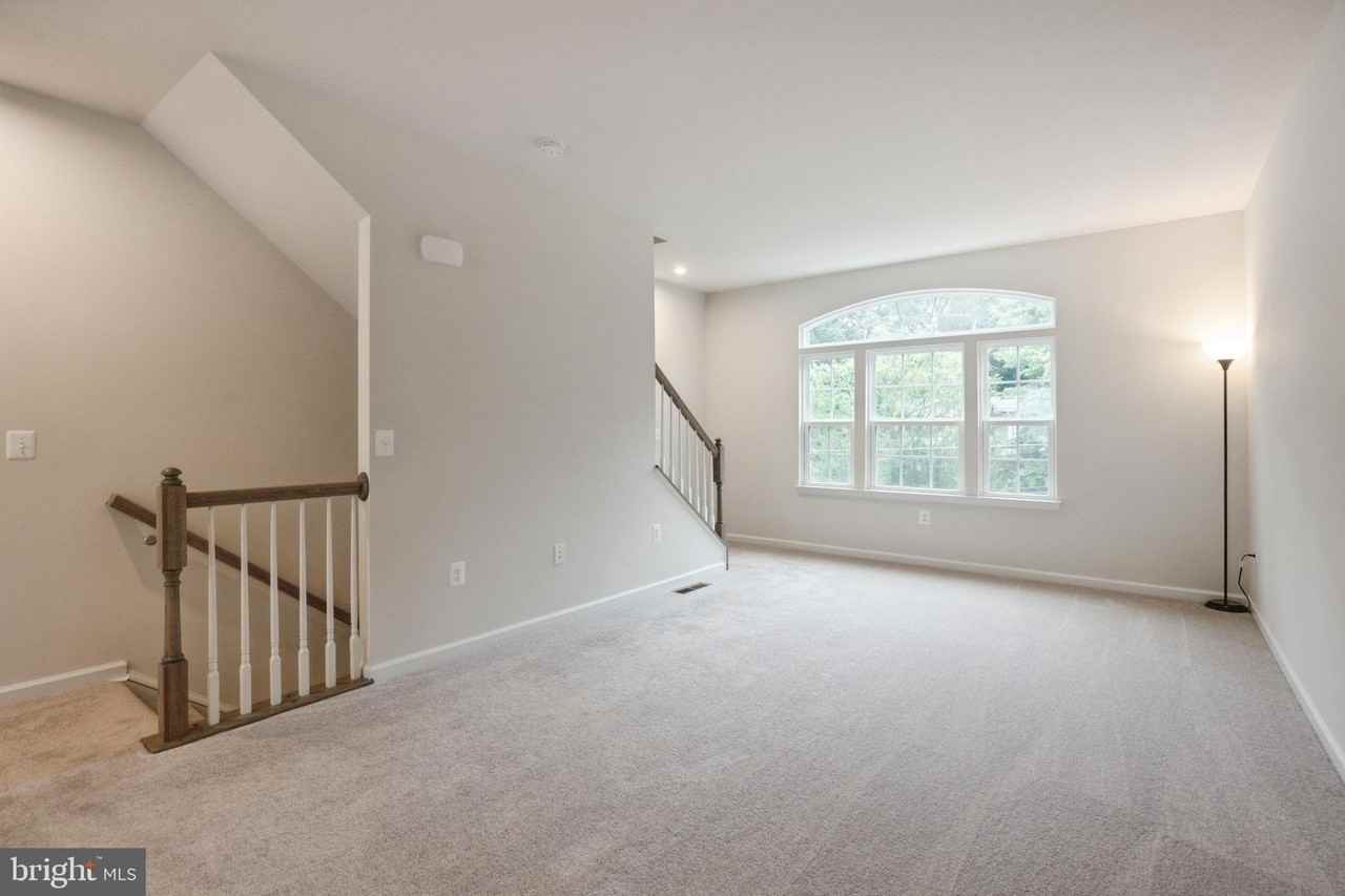 18315 Reaper Hill Ct #40 - Photo 6 of 30