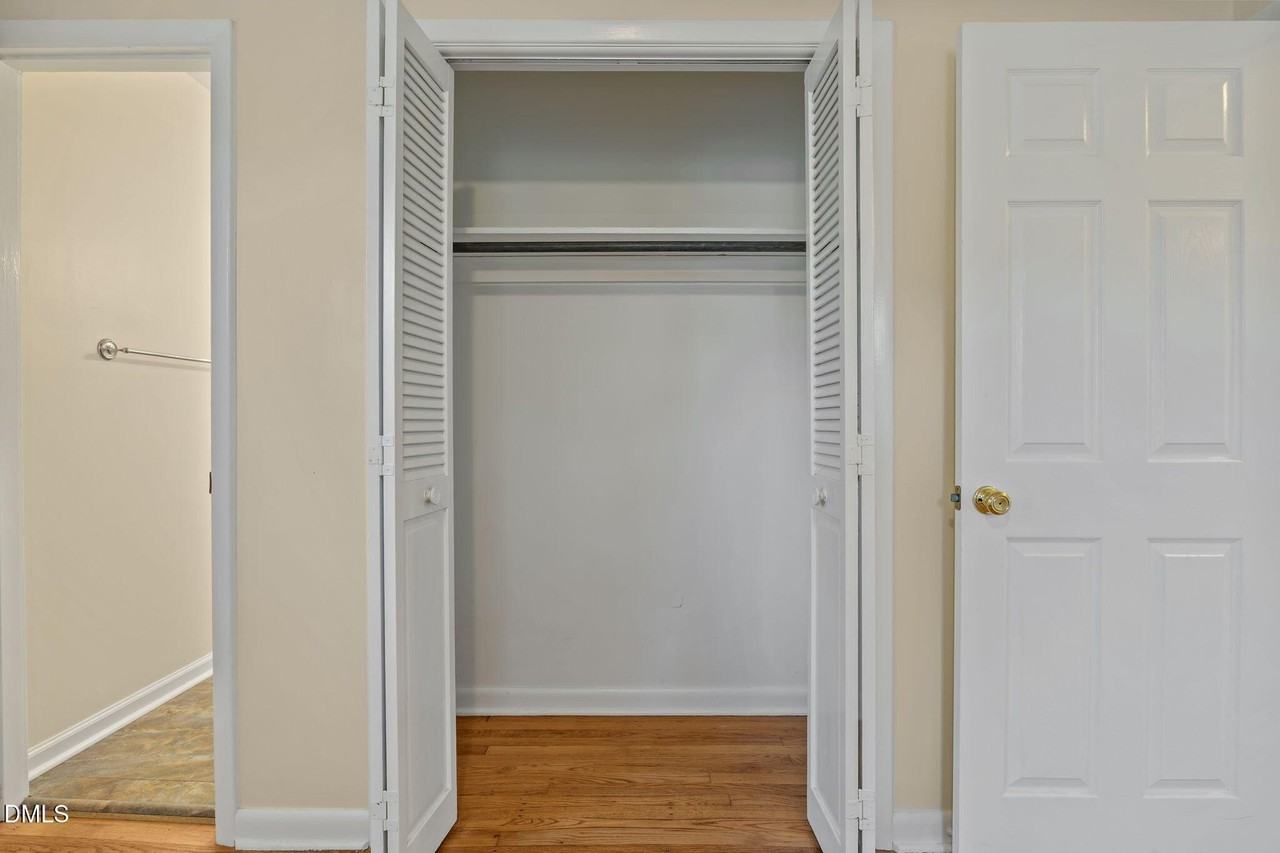 131 Fairview Village Rd - Photo 6 of 43