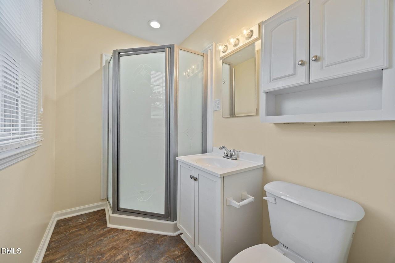 131 Fairview Village Rd - Photo 7 of 43