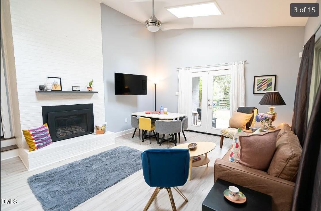 633 Stacy St - Photo 3 of 17