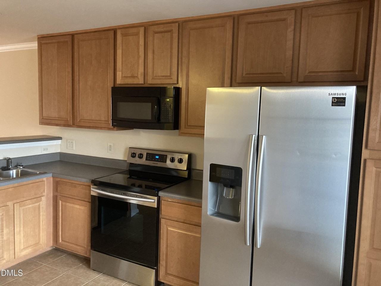 2020 Kedvale Ave - Photo 2 of 33