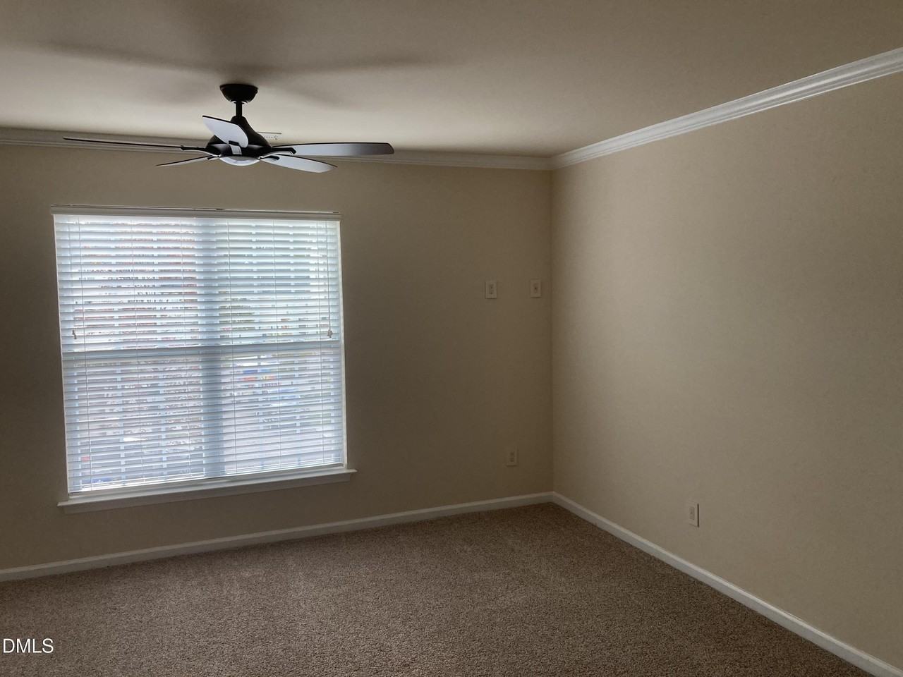 2020 Kedvale Ave - Photo 7 of 33