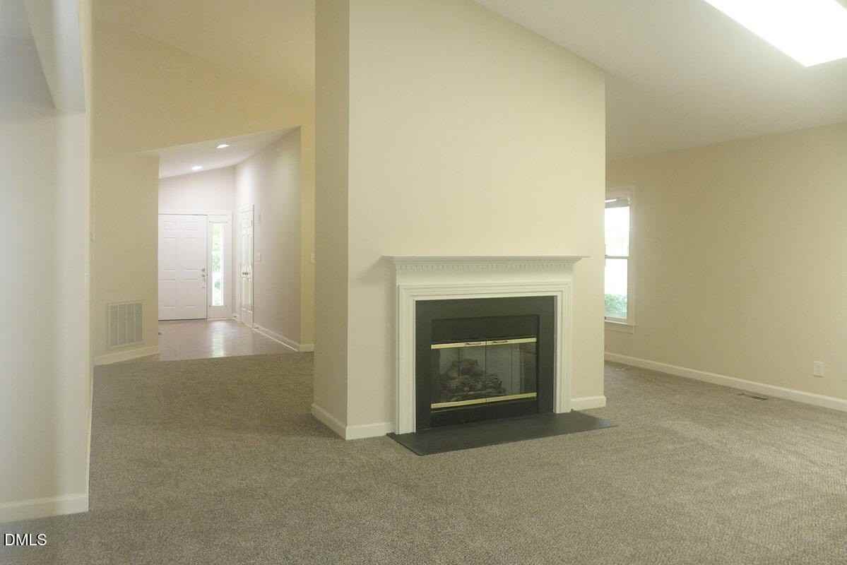 512 Swim & Croquet Rd - Photo 5 of 20