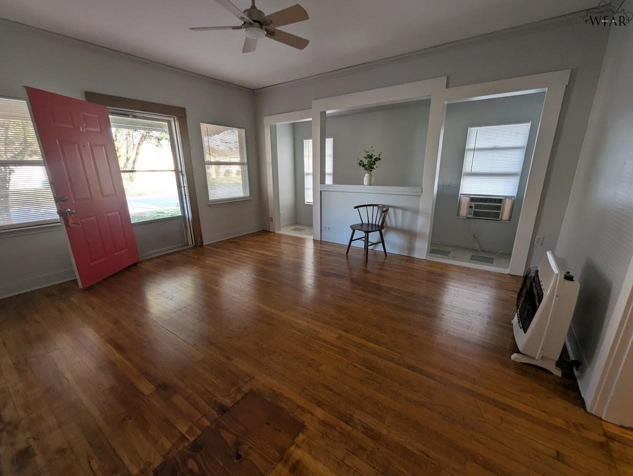 2306 Garfield St - Photo 6 of 34