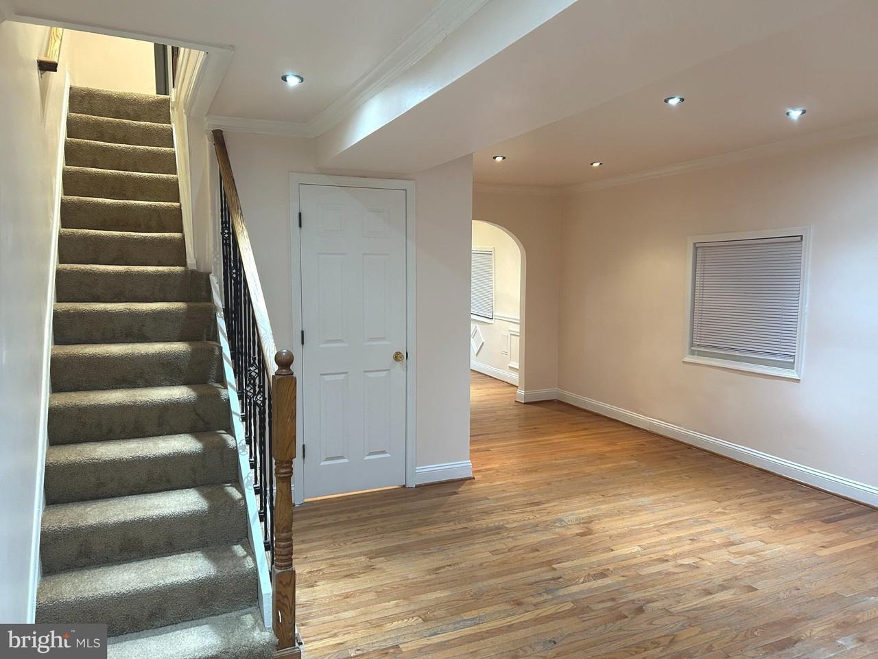 5342 James Pl Ne - Photo 3 of 39