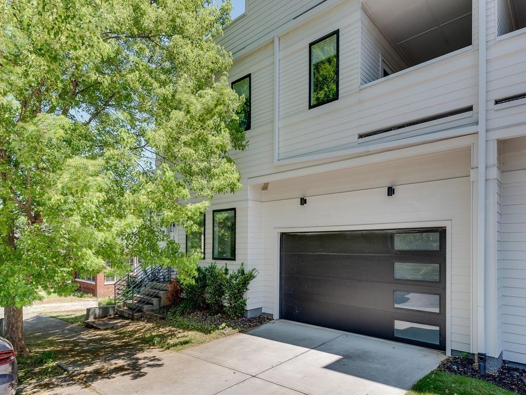 520 Wabash Ave Ne ##B - Photo 3 of 46