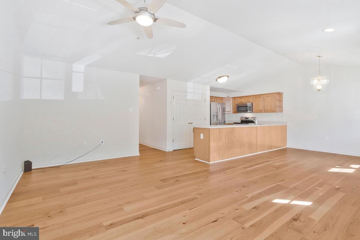 217 Westlake Blvd - Photo 2 of 28