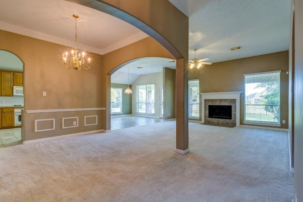 11406 Bottlebrush Ln - Photo 7 of 32