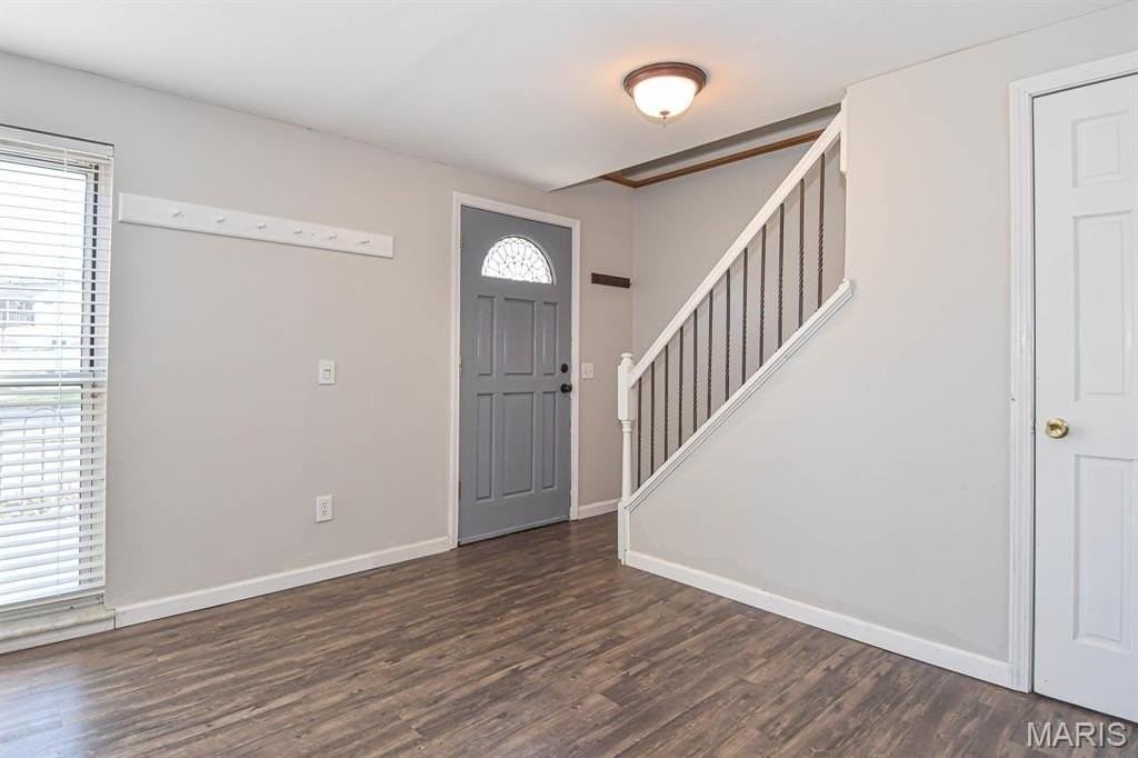 803 Villette Ct - Photo 2 of 33