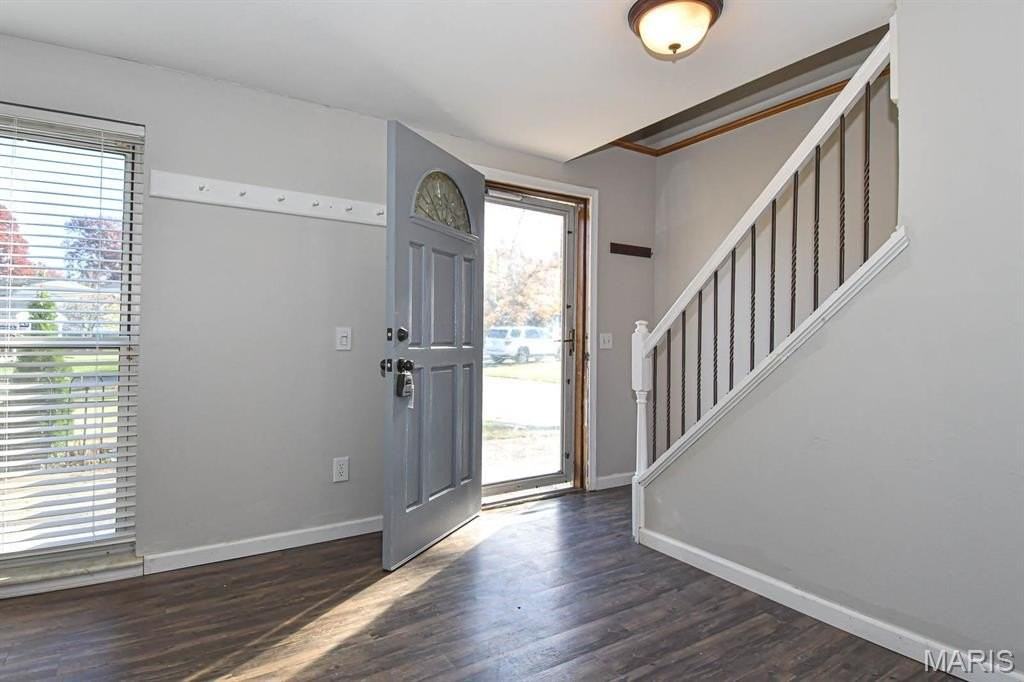 803 Villette Ct - Photo 7 of 33