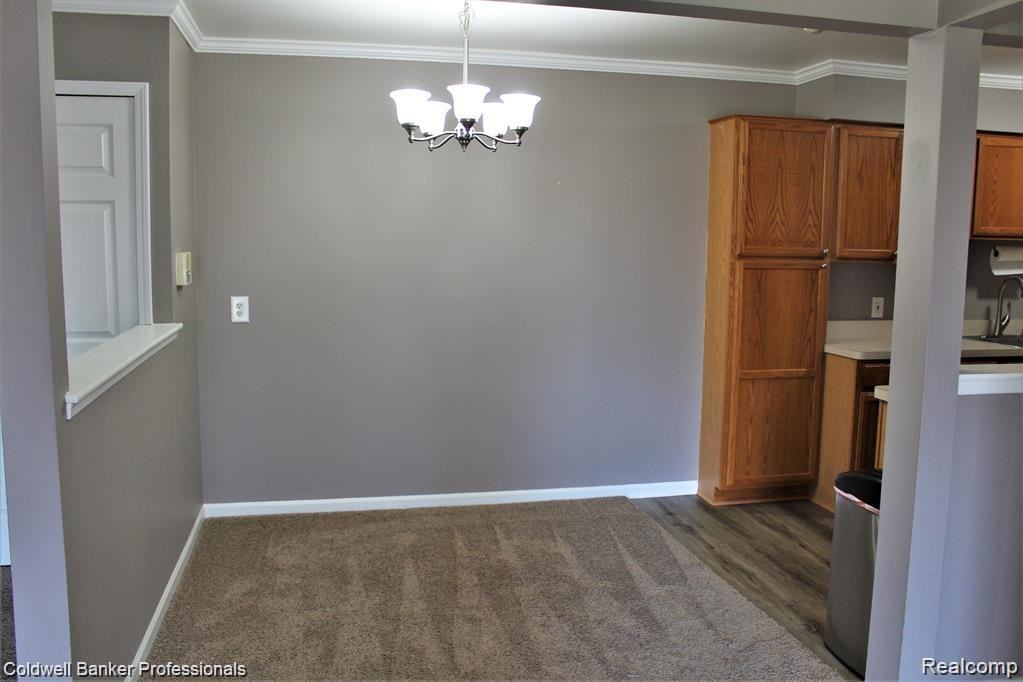 2025 E Franklin Dr - Photo 4 of 14