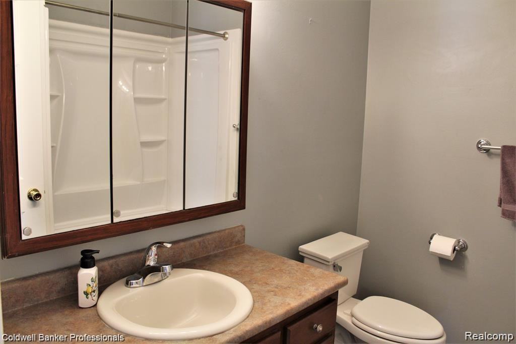 2025 E Franklin Dr - Photo 5 of 14