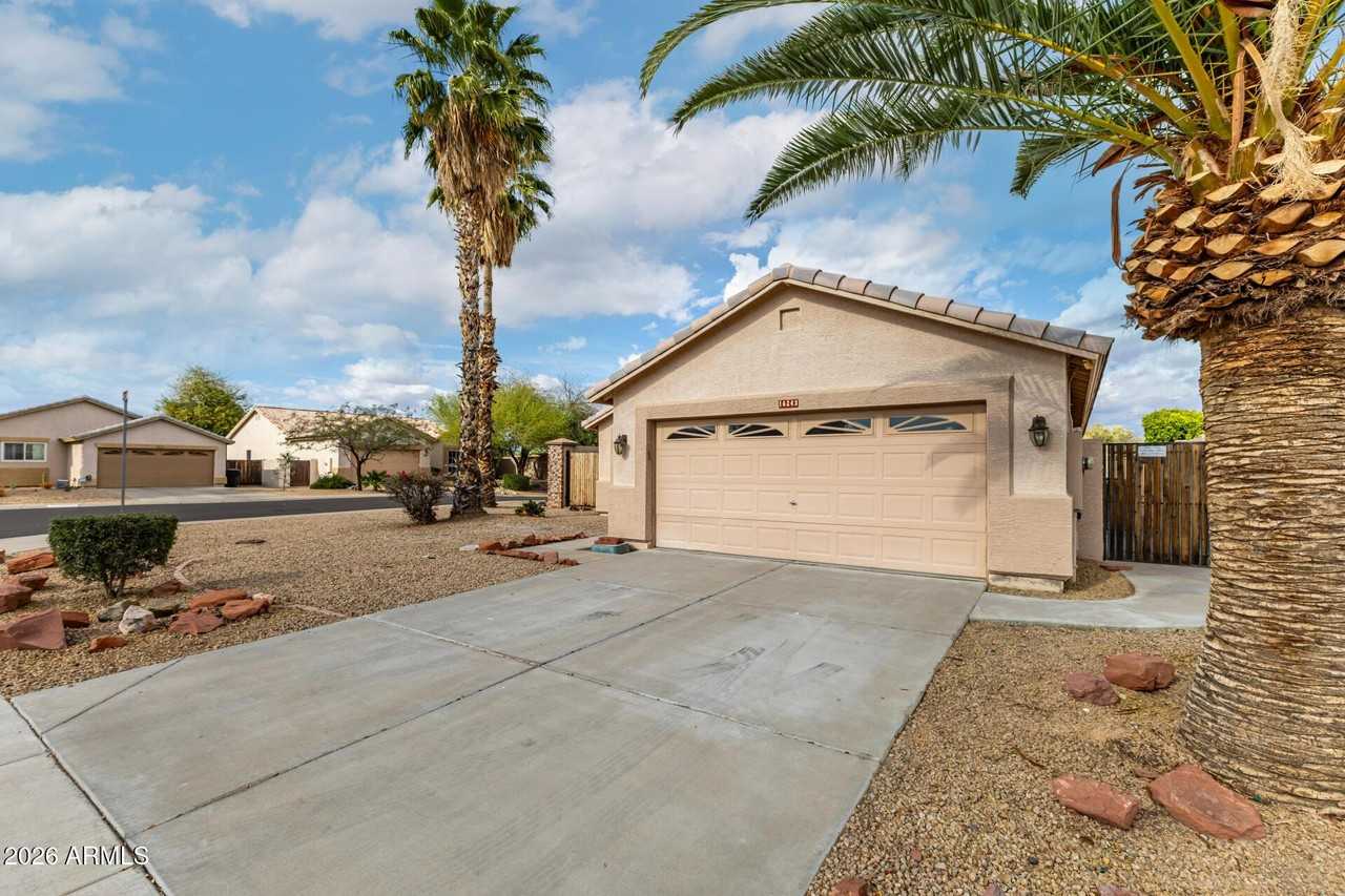 16243 N Oachs Dr - Photo 5 of 38