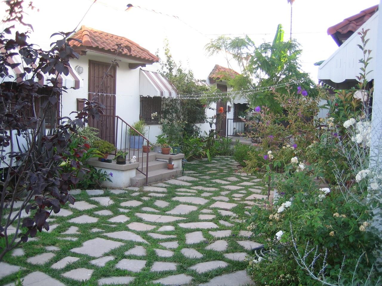 4228 Gateway Ave - Photo 3 of 10