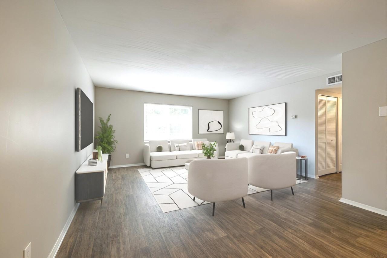 Eagle Trace Apartments - Photo 2 of 3