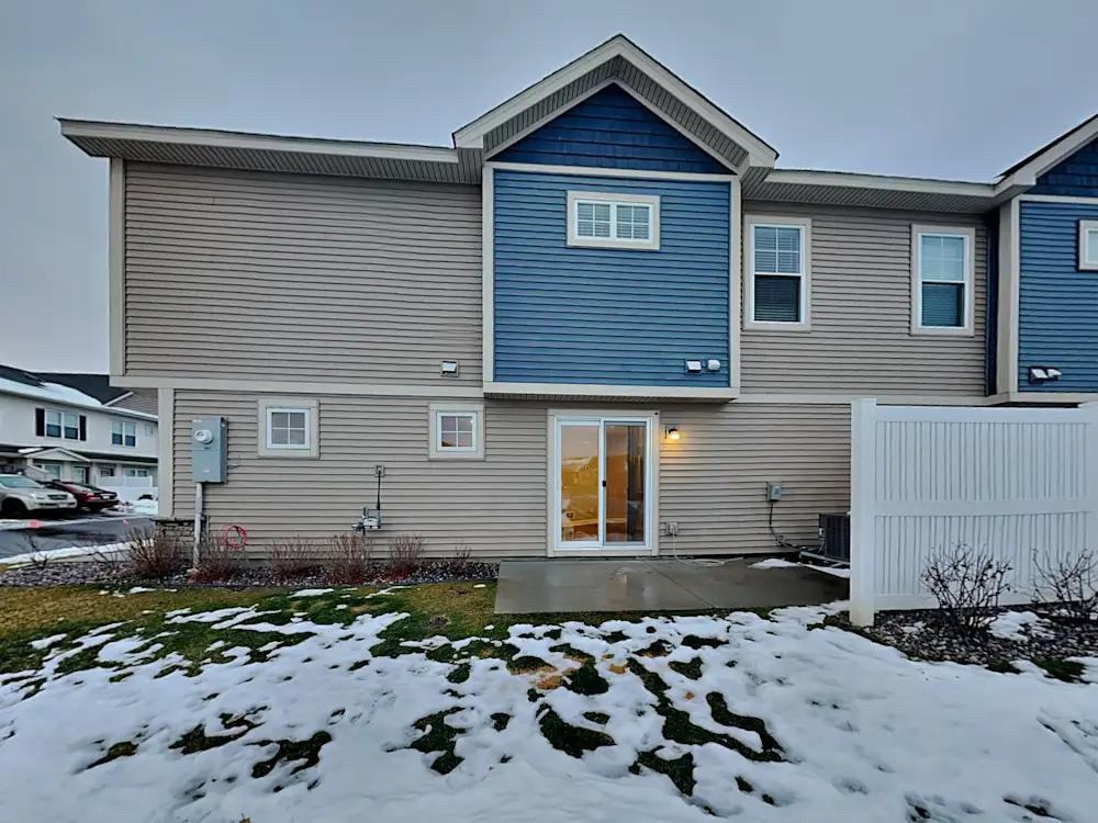 10900 Everest Pl N - Photo 5 of 15