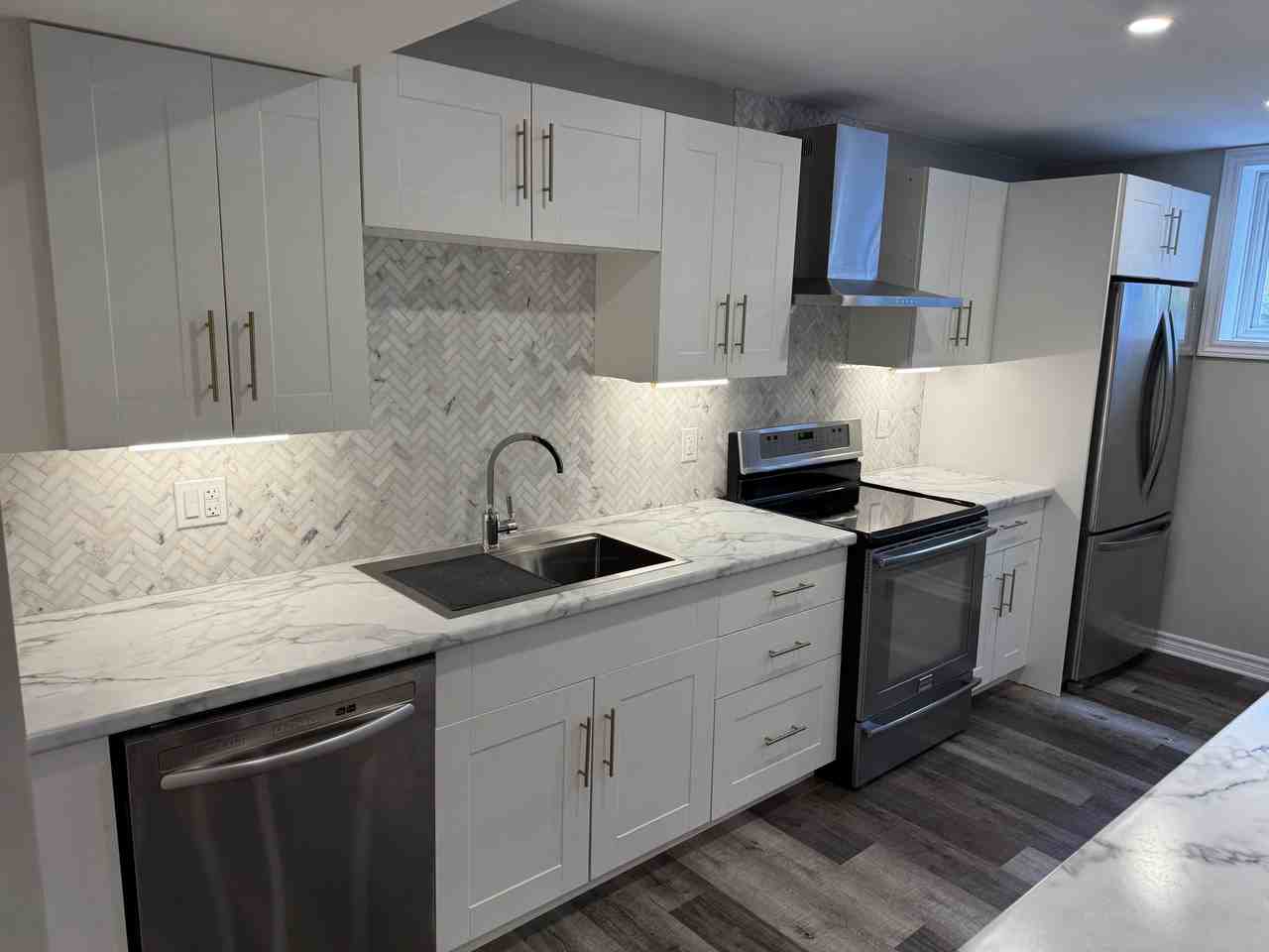 271 Memorial Park Drive - Photo 3 of 13