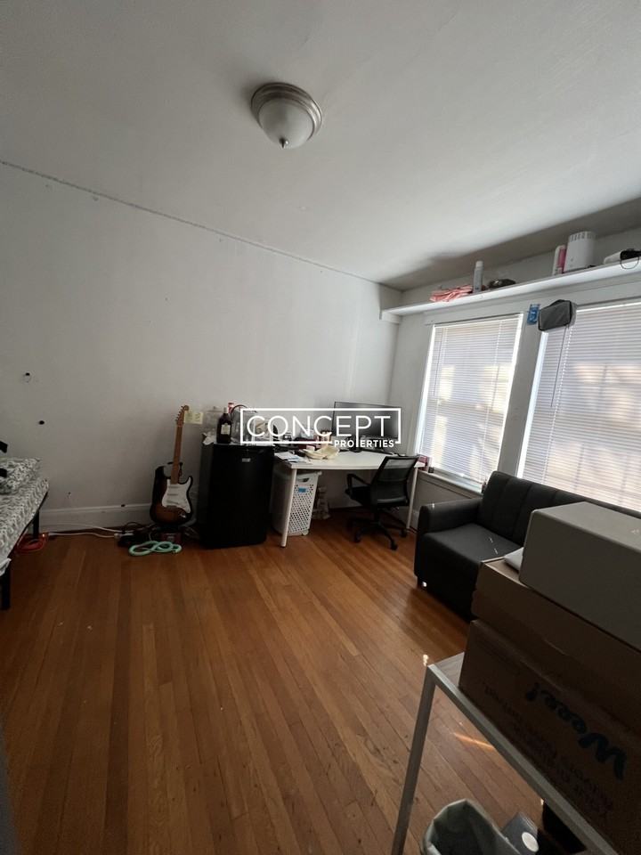 23 Moraine St - Photo 7 of 25