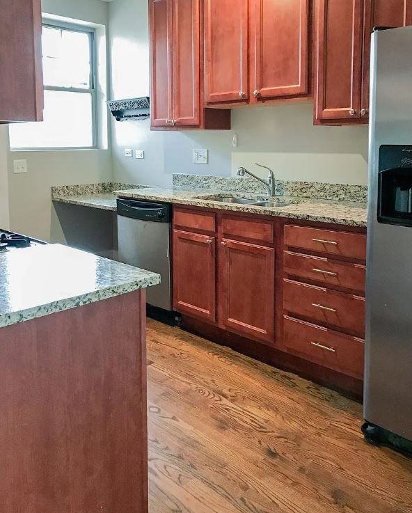 W Roscoe St & N Wolcott Ave - Photo 4 of 12