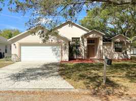 featured image of 106 Quiet Oak Ct