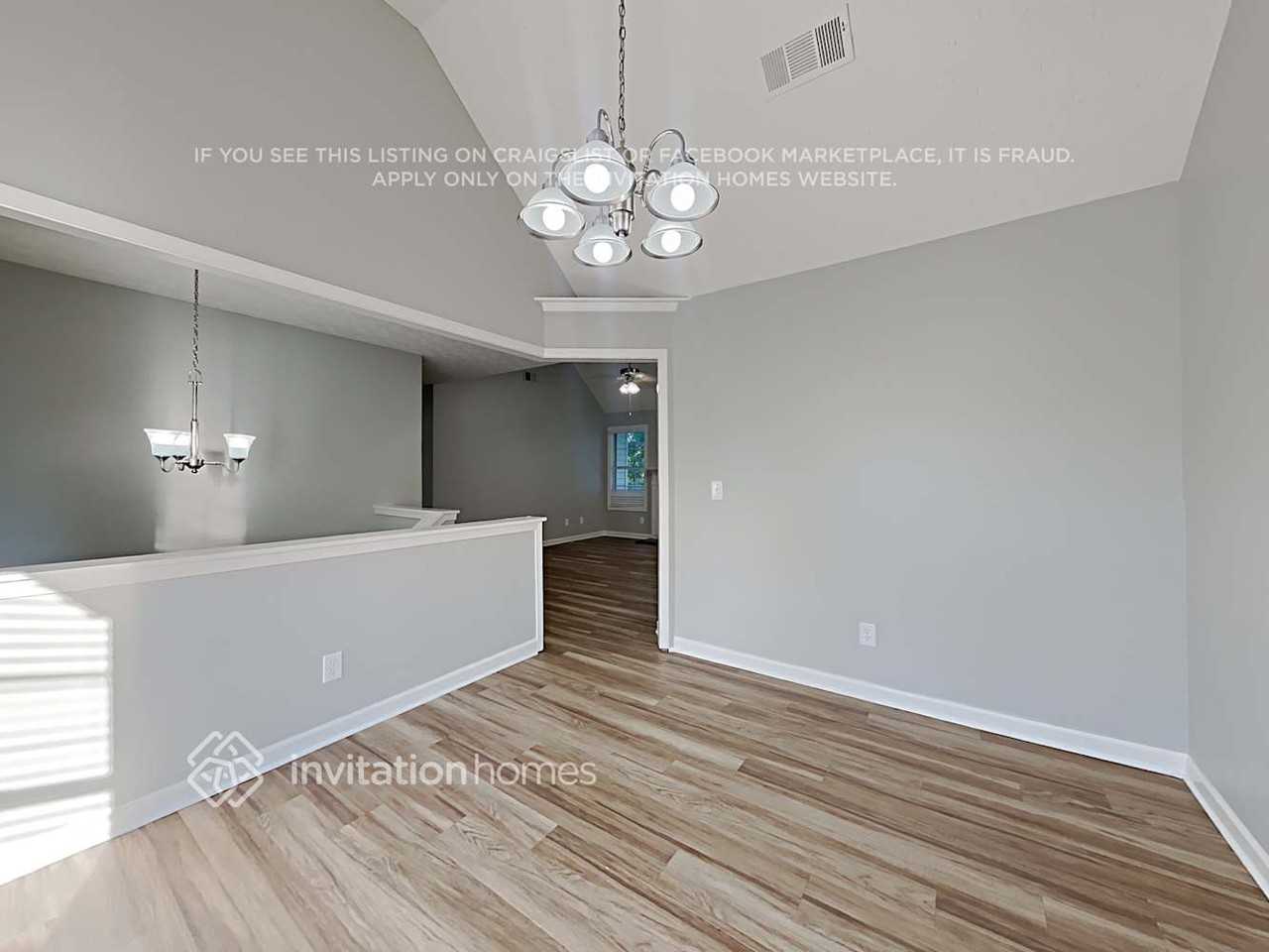 434 Hillcrest Cmns - Photo 5 of 17