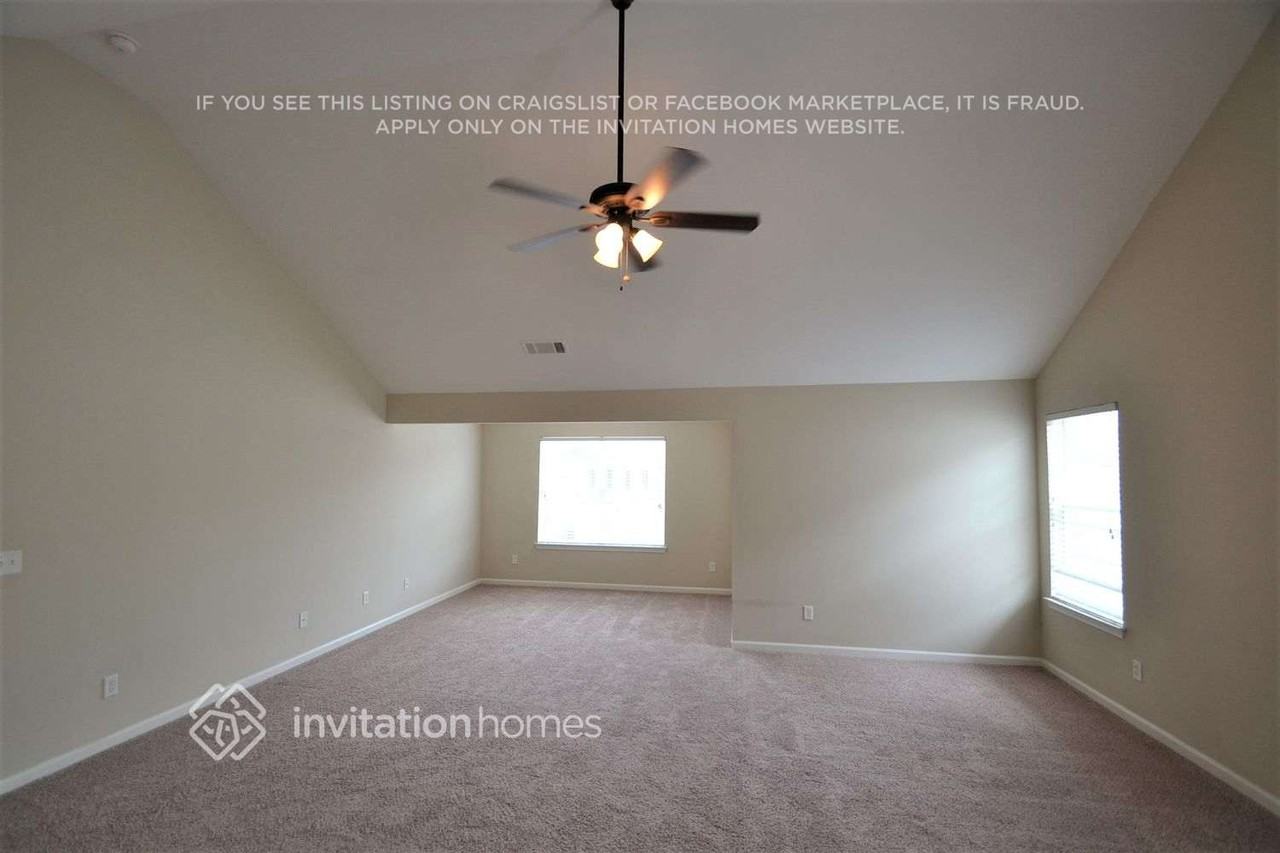 758 Florigen Ln - Photo 3 of 7