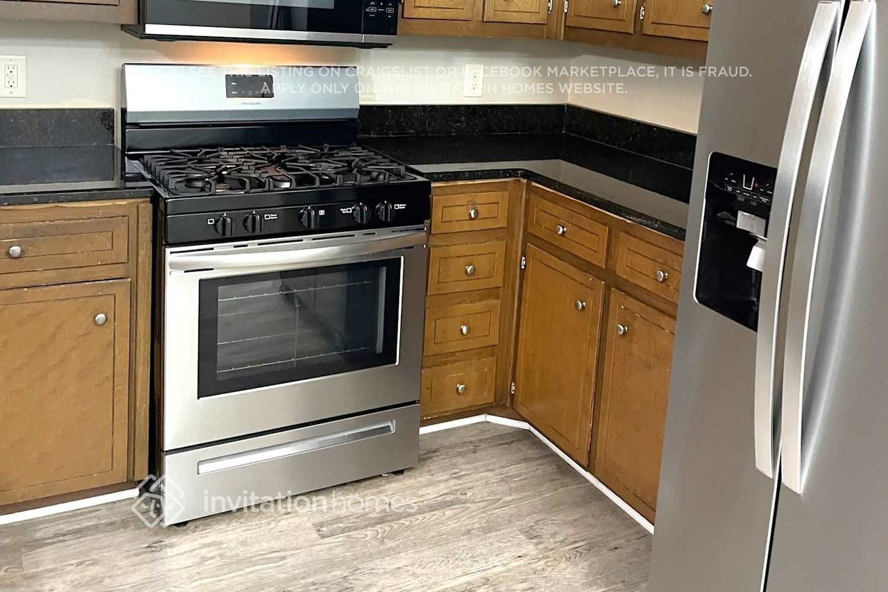 2559 Porter Dr - Photo 5 of 13