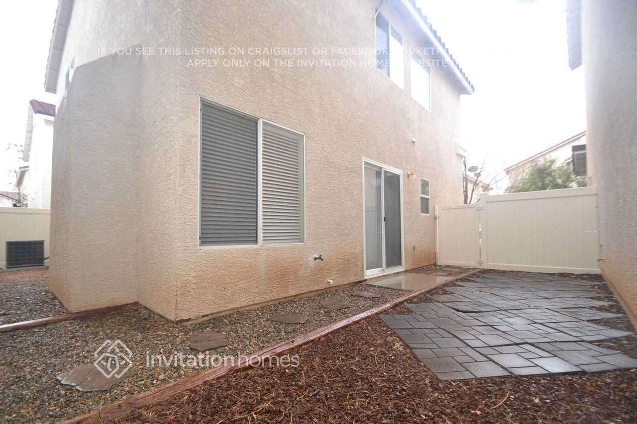 7208 Dicentra Rd - Photo 3 of 4