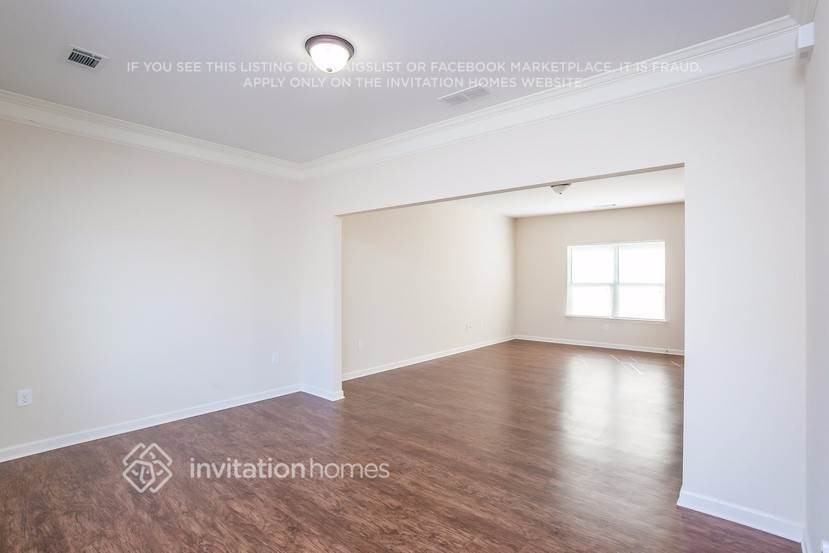 438 Forrest Hills Dr - Photo 3 of 23