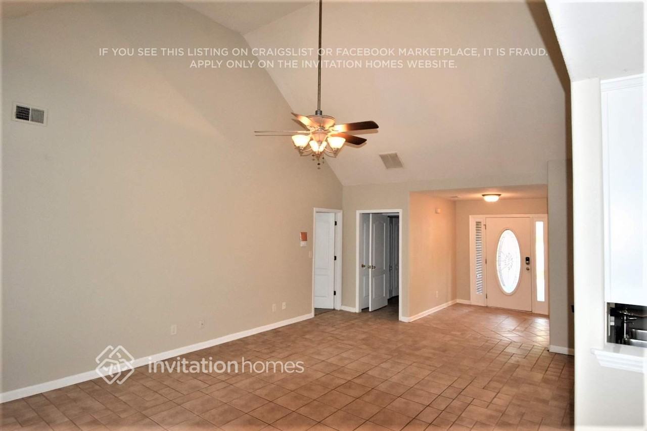 101 Hunters Chase - Photo 2 of 12