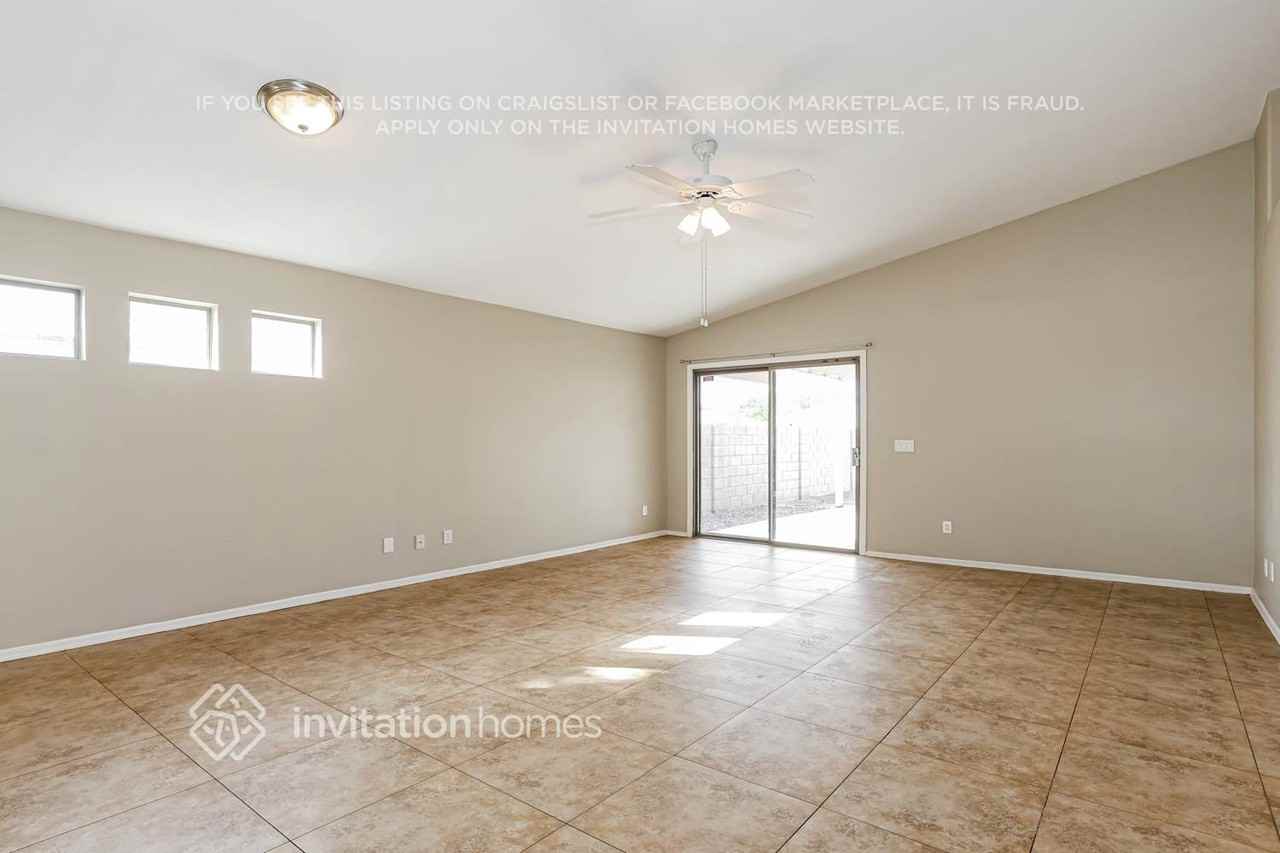 1710 E Palo Blanco Way - Photo 3 of 17