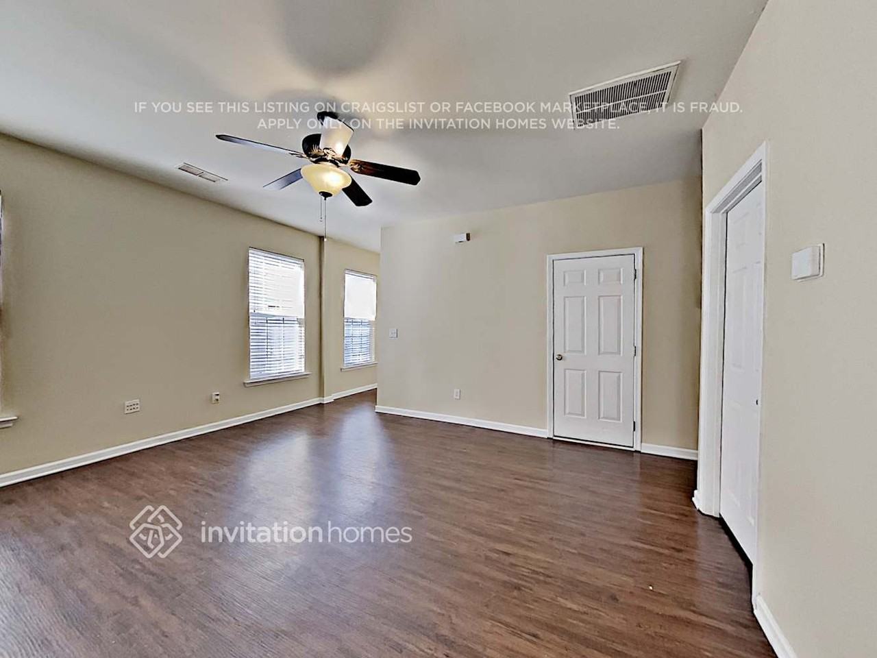 5107 Abercromby St - Photo 6 of 22