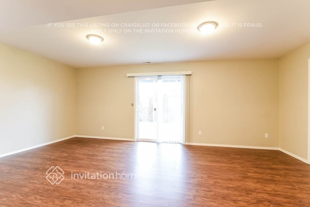 8108 202nd Street Ct E - Photo 5 of 18