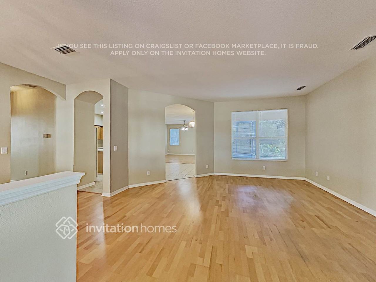 7214 Colonial Lake Dr - Photo 5 of 22