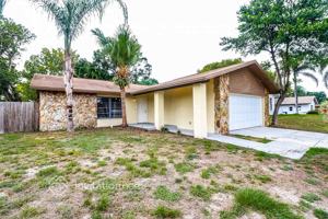 featured image of 1030 Oakwood Dr