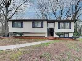 featured image of 3853 Wyntuck Cir Nw