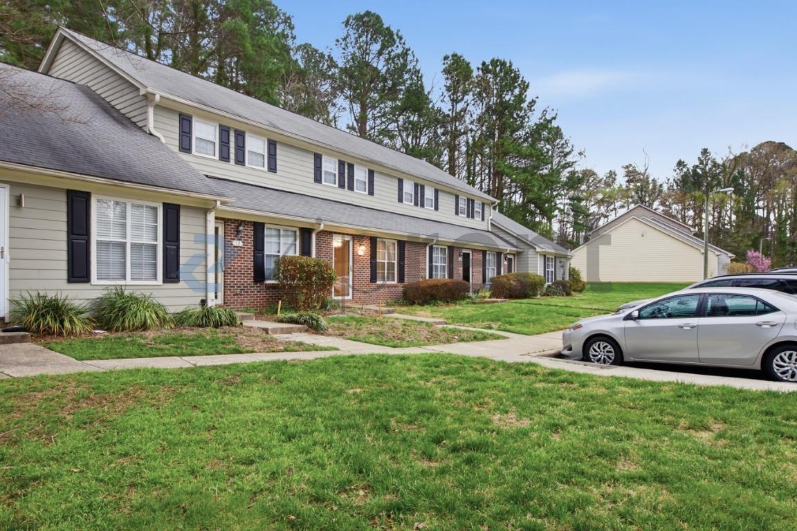 10 Hartford Ct - Photo 4 of 22