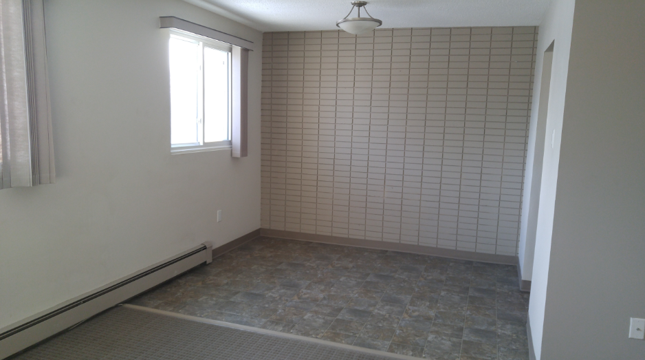 Radmon House Apartments - Photo 5 of 14