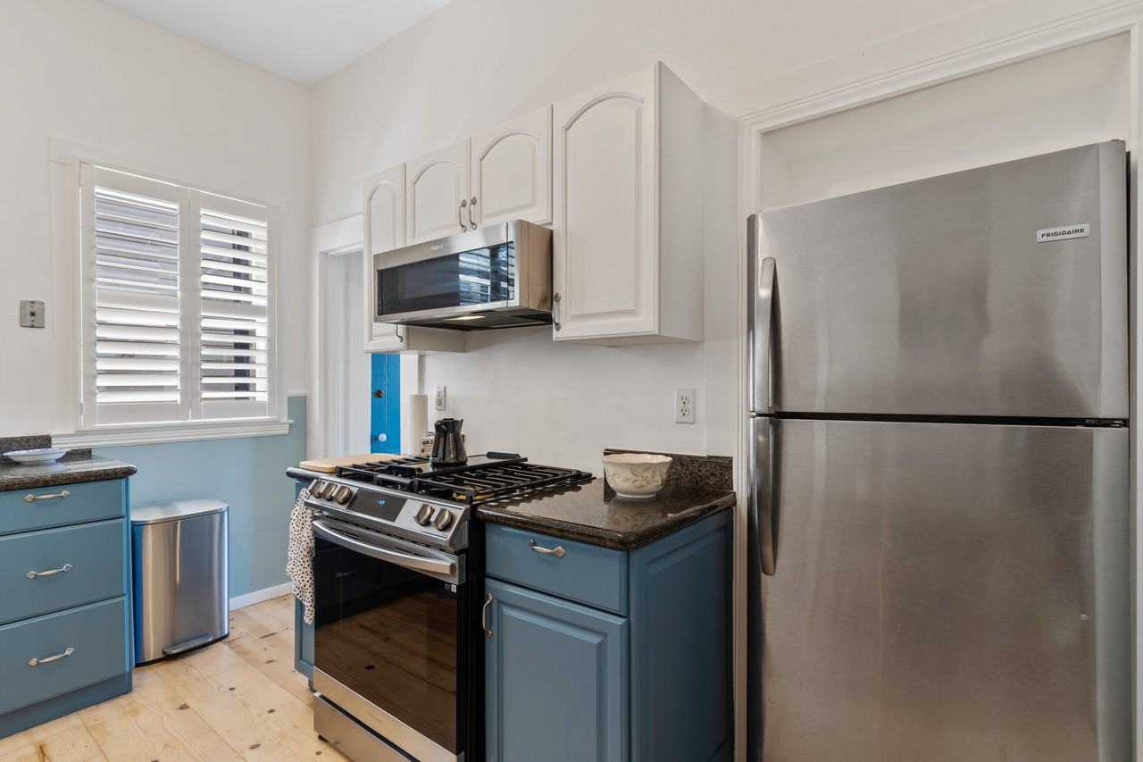 Noe St - Photo 7 of 23