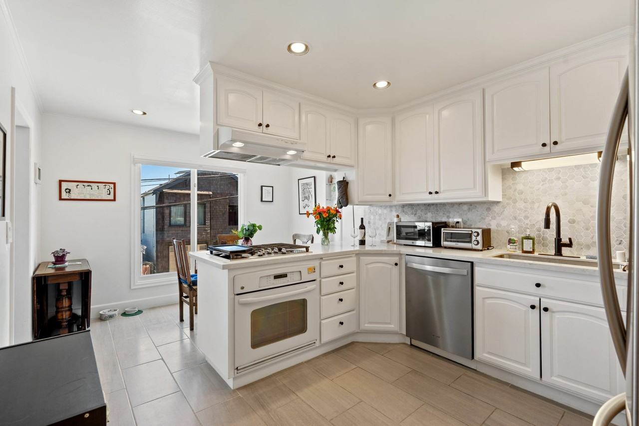 Nevada St - Photo 5 of 26