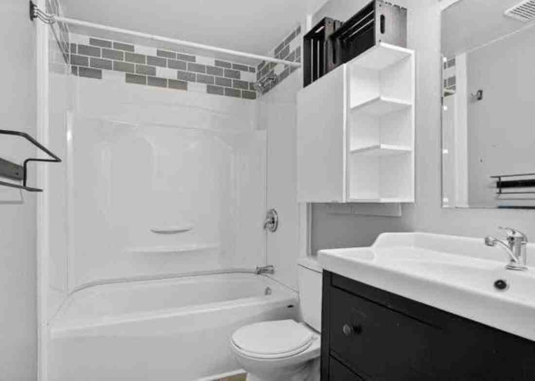 2133 85 Street Northwest - Photo 2 of 10