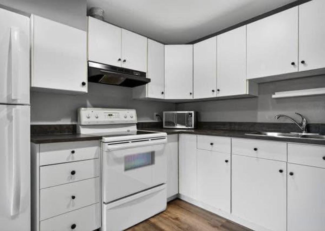 2133 85 Street Northwest - Photo 5 of 10