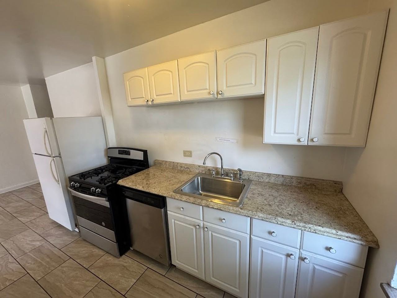 5506 Fifth Avenue - Photo 3 of 50